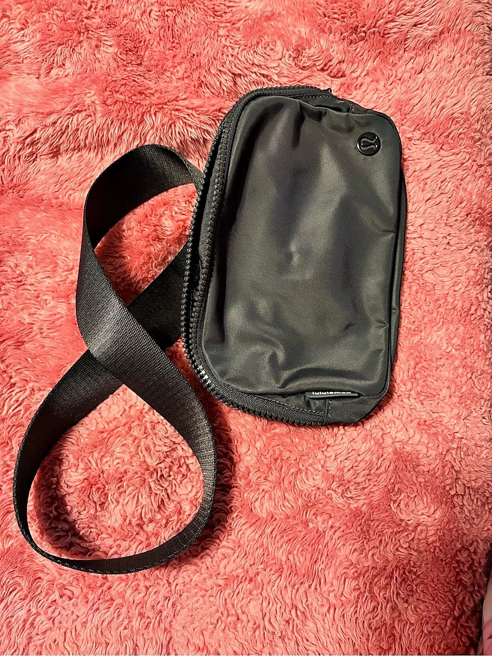 lululemon Everywhere Belt Bag 1L Dark Grey Crossbody Bag